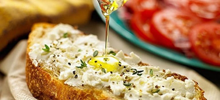 Почему у вас всегда должен быть соус для хлеба с оливковым маслом в вашей кладовой
